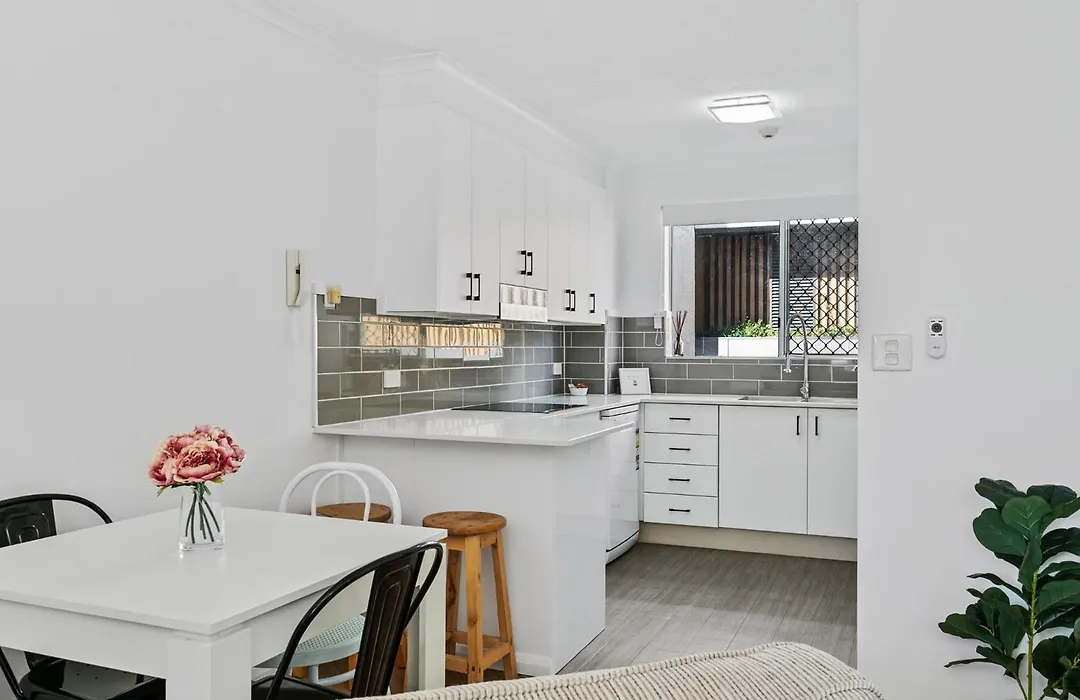 Markham Court-1