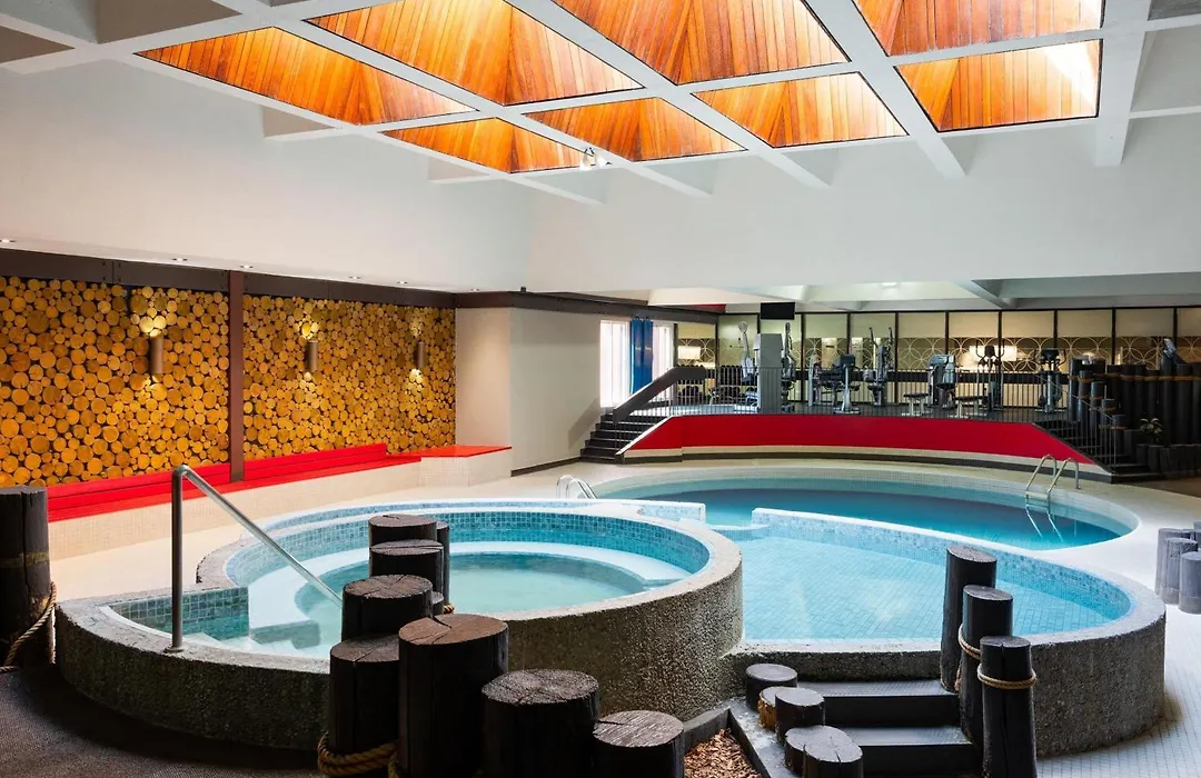 Ramada Plaza By Wyndham Regina Downtown-1