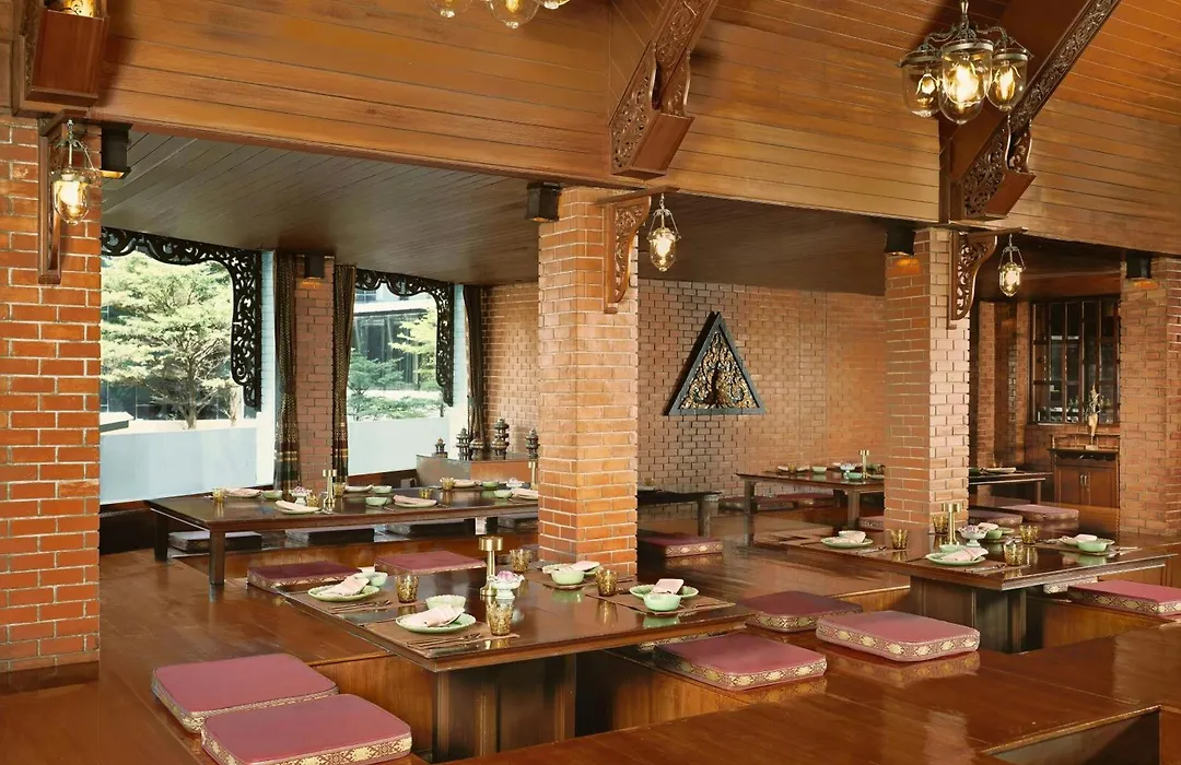 Royal Orchid Sheraton Riverside Hotel Bangkok-1