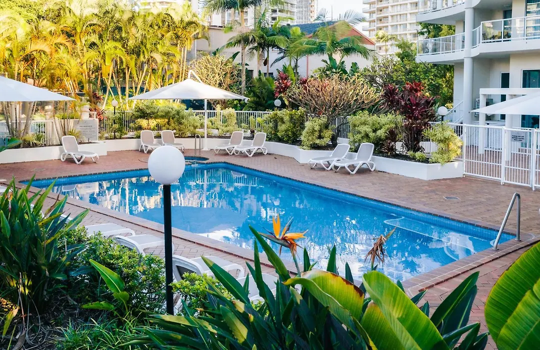 The Crest Apartments - Main Beach-1