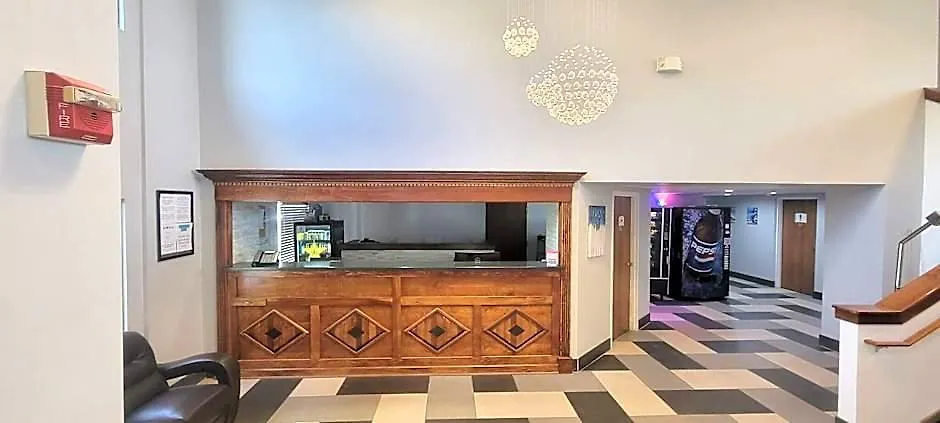 Econo Lodge Akron Gilchrist Road-1
