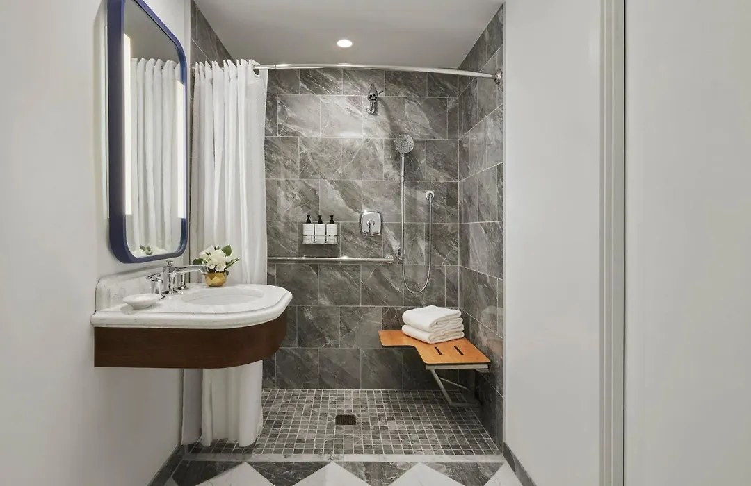Intercontinental Chicago Magnificent Mile By Ihg-1