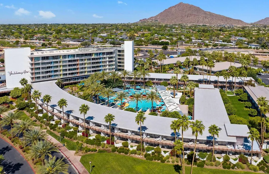 Hotel Valley Ho-1