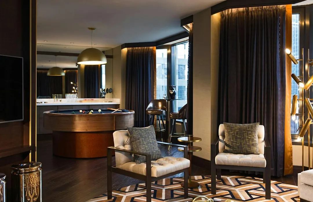 Renaissance Chicago Downtown Hotel-1