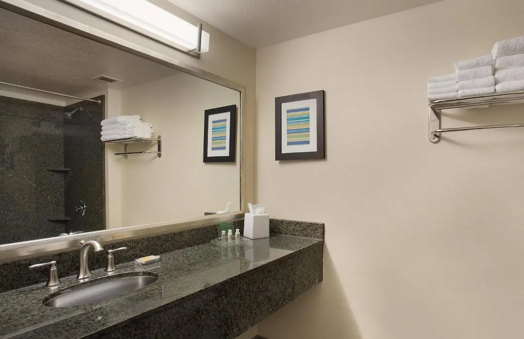 Holiday Inn & Suites Scottsdale North - Airpark By Ihg-1