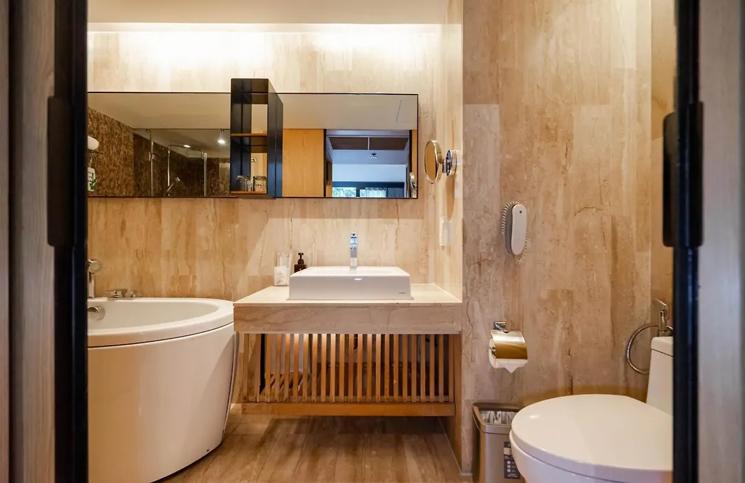 Arcadia Suites Ploenchit Bangkok-1