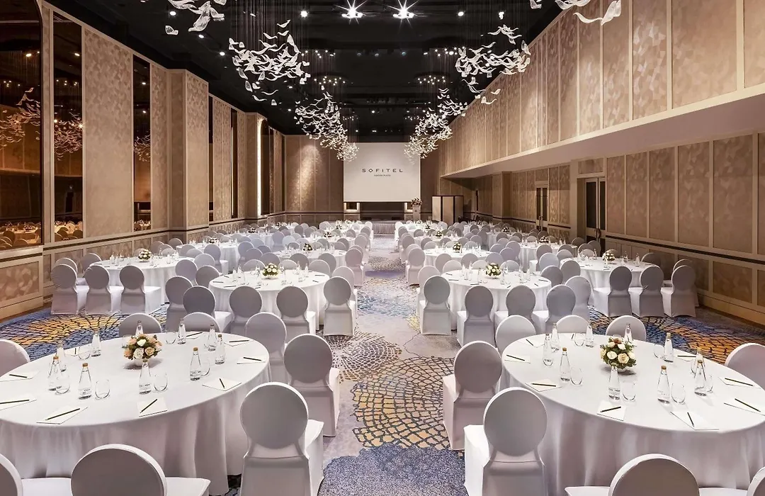 Sofitel Saigon Plaza-1