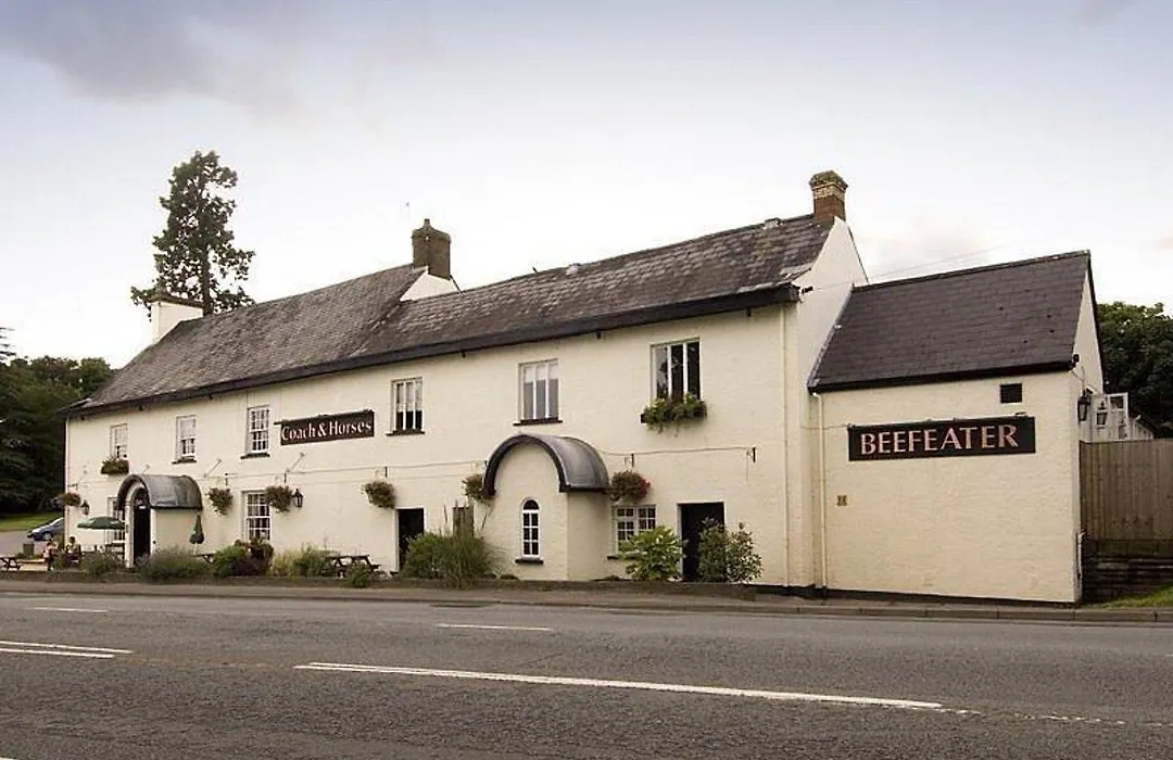Premier Inn Cardiff East-1