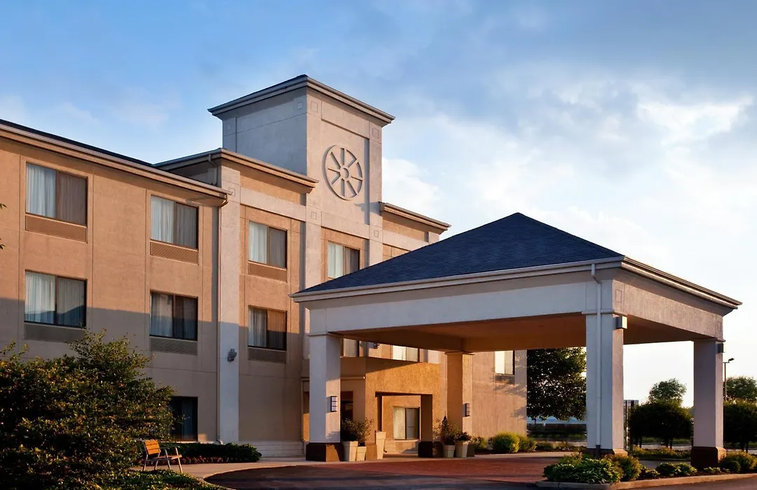 Baymont By Wyndham Merrillville-1
