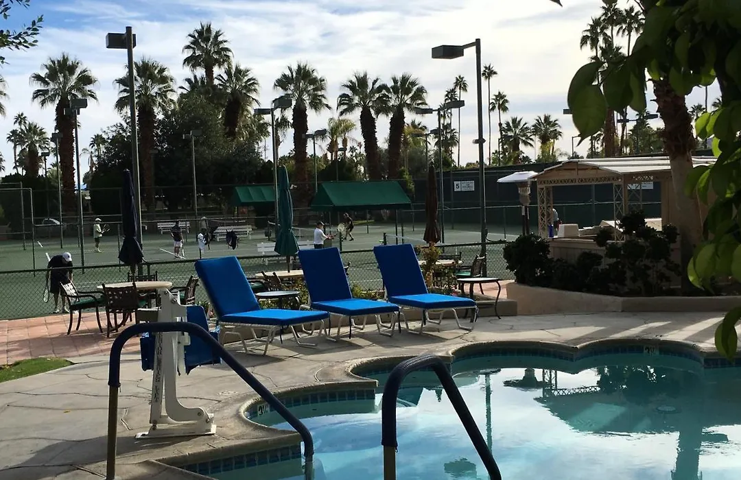 Getaways At Palm Springs Tennis Club-1
