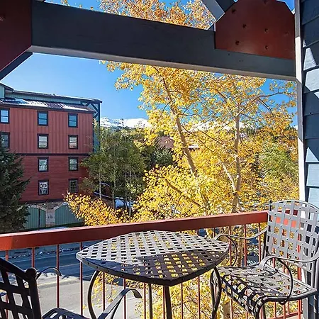 River Mountain Lodge Iowa Hill Condo: Updated, Ski-In, Downtown-2