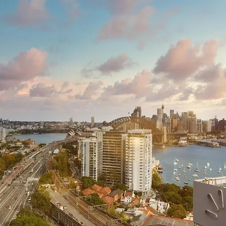Meriton Suites North Sydney-3