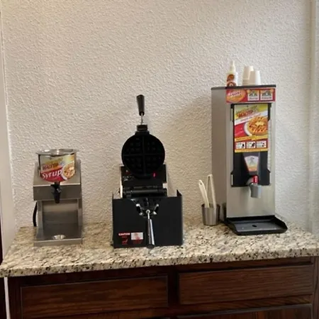 Posh Inn & Suites-3