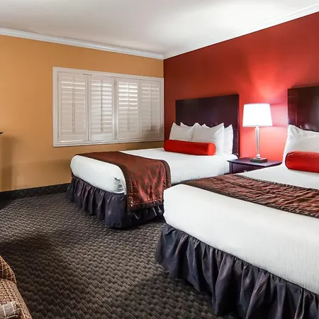 Best Western Plus Casino Royale-Center Strip-3