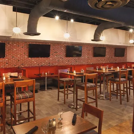 Four Points By Sheraton Cleveland Airport-3