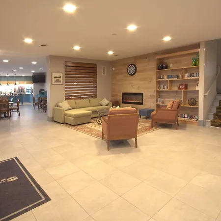 Country Inn & Suites By Radisson, Moline Airport-2