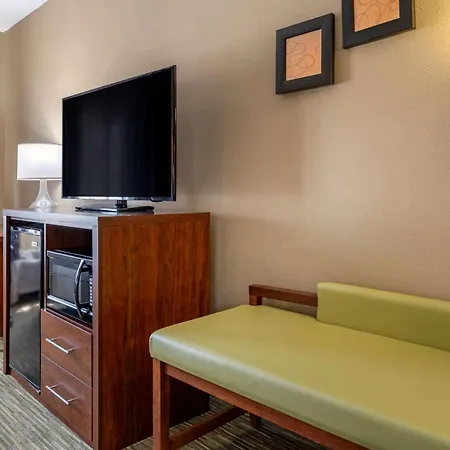 Comfort Suites Elkhart North-3