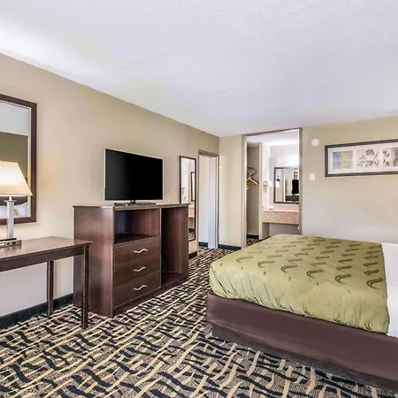 Quality Inn & Suites York East-2