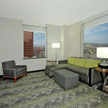 Embassy Suites Pittsburgh Downtown-3