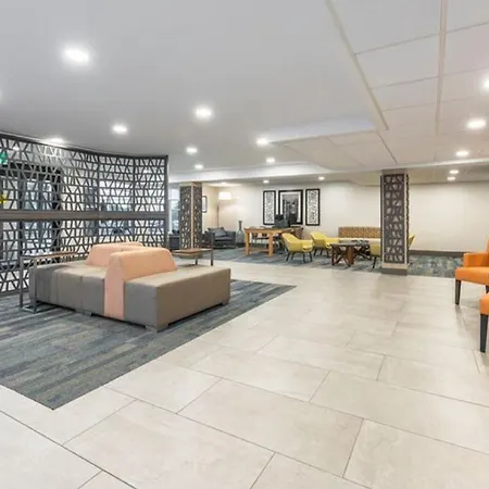Holiday Inn Express Hotel & Suites Charlottetown By Ihg-3