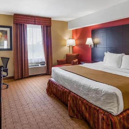 Best Western Plus Bowmanville-3