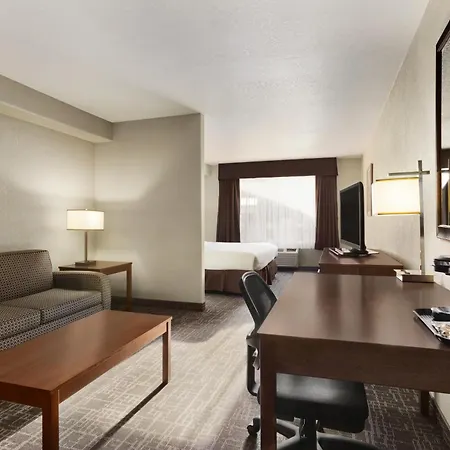 Days Inn & Suites By Wyndham Yorkton-3