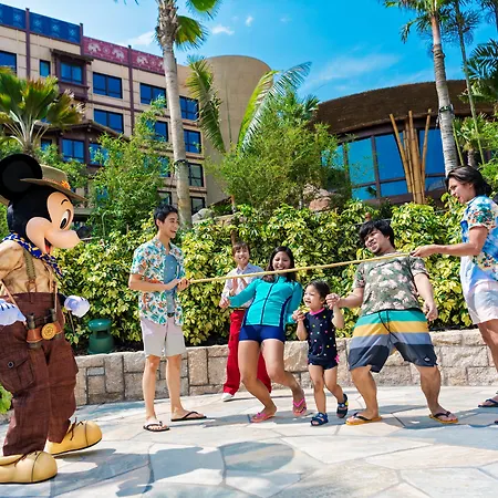 Disney Explorers Lodge-3