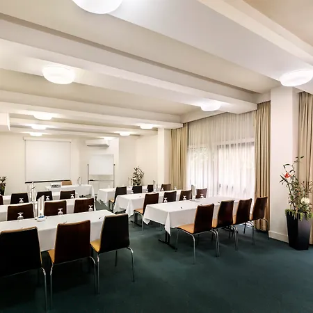 Best Western Plus Travel Inn-3