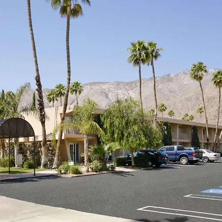 Days Inn By Wyndham Palm Springs-2