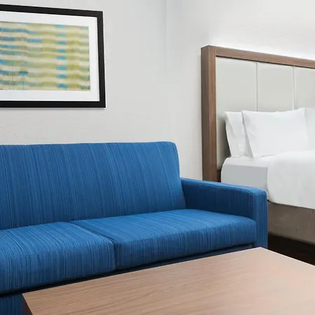 Holiday Inn Express & Suites - Columbus Airport East By Ihg-2