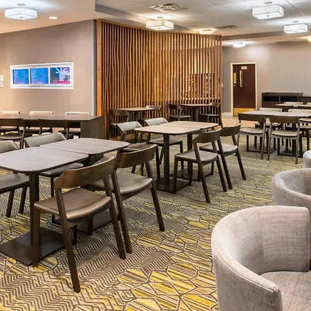 Springhill Suites Portland Airport-3
