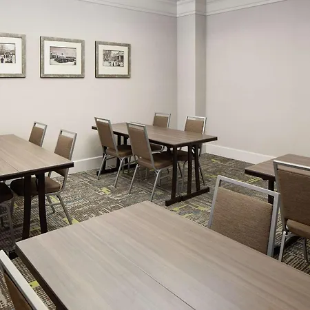 Hampton Inn Louisville Downtown-2