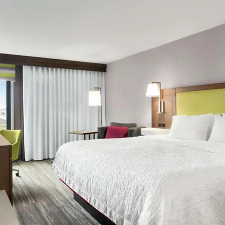 Hampton Inn Milwaukee Brookfield-2