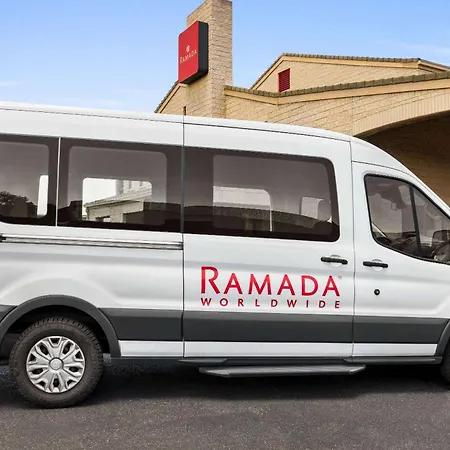 Ramada By Wyndham Albuquerque Airport-3