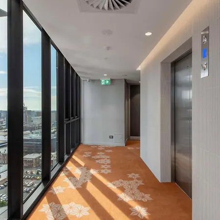 Vibe Hotel Adelaide-2