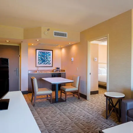 Hilton Phoenix Airport-2