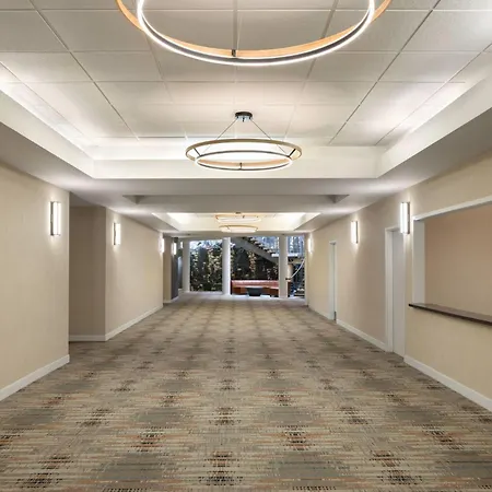 Four Points By Sheraton Edmonton South-2