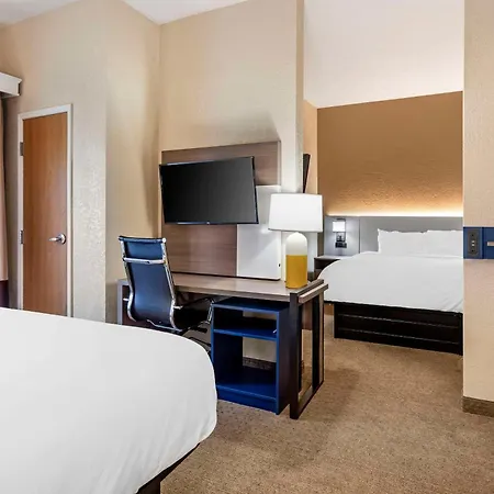 Comfort Suites Merrillville Near Us 30-2