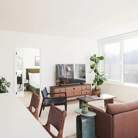 Roost Kelly Drive-3