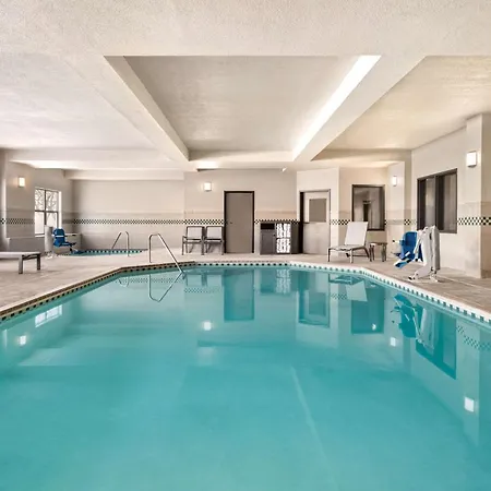 Country Inn & Suites By Radisson, St Cloud East, Mn-3