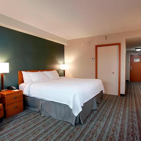 Fairfield By Marriott Inn & Suites Sudbury-2