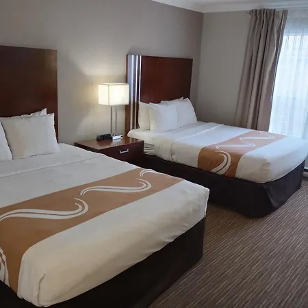 Quality Inn Downtown Inner Harbour-3