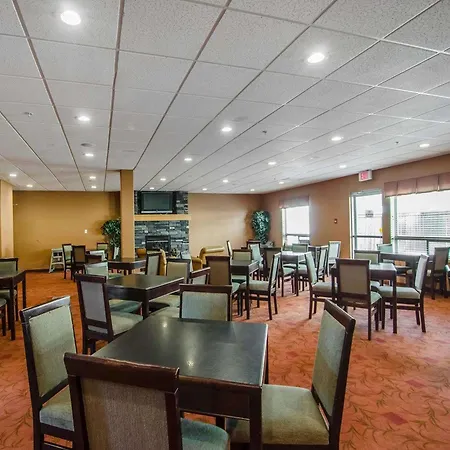 Quality Inn & Suites Grande Prairie-3