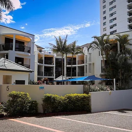 Burleigh On The Beach-3