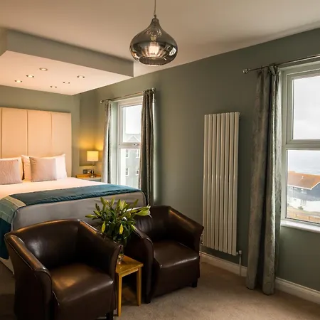 Pentire Newquay Cornwall Hotel-3