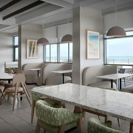 Courtyard By Marriott Virginia Beach Oceanfront-South-2