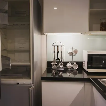 Beverly 33 Serviced Suites By Prompt Holiday Home-3