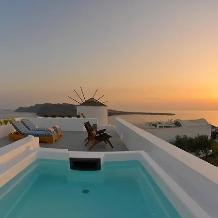 Cape Suite Oia-3