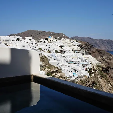 Andronis Luxury Suites - Preferred Hotels & Resorts-2