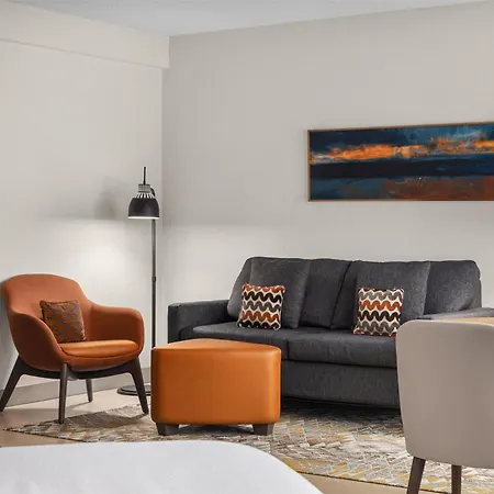 Hilton Garden Inn Toronto Airport-2